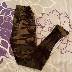 SHEIN Cotton Camo Leggings